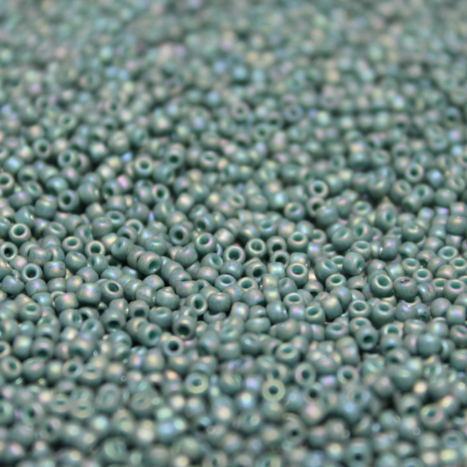 Semi Glazed Turquoise Green AB ~ 11/0 JSB 2634F