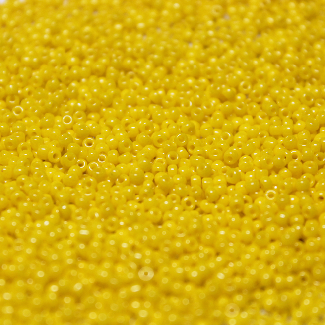 Opaque Corn Yellow ~ 11/0 JSB 404A