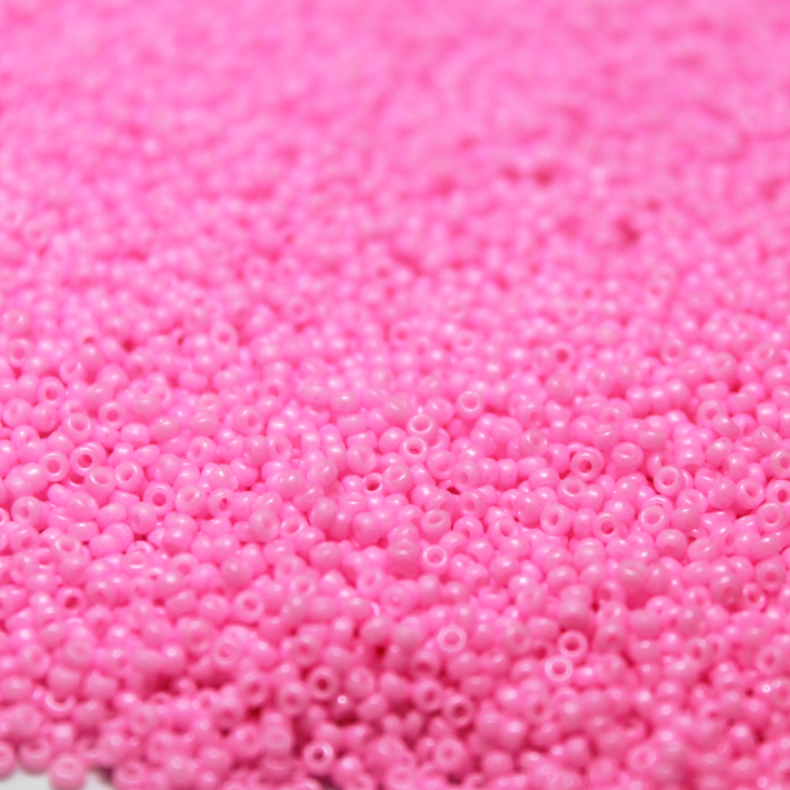 Opaque Dyed Bubble Gum Pink ~ 15/0 JSB 415 Japanese Seed Beads