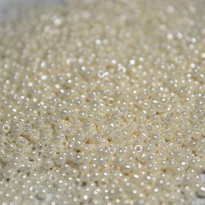 Opaque Light Pearly Cream Luster ~ 11/0 JSB 421F Japanese Seed Beads