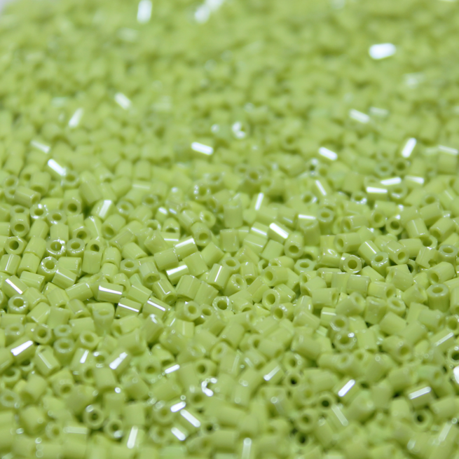Opaque Lime Green Luster ~ 11/0 HEX 431A