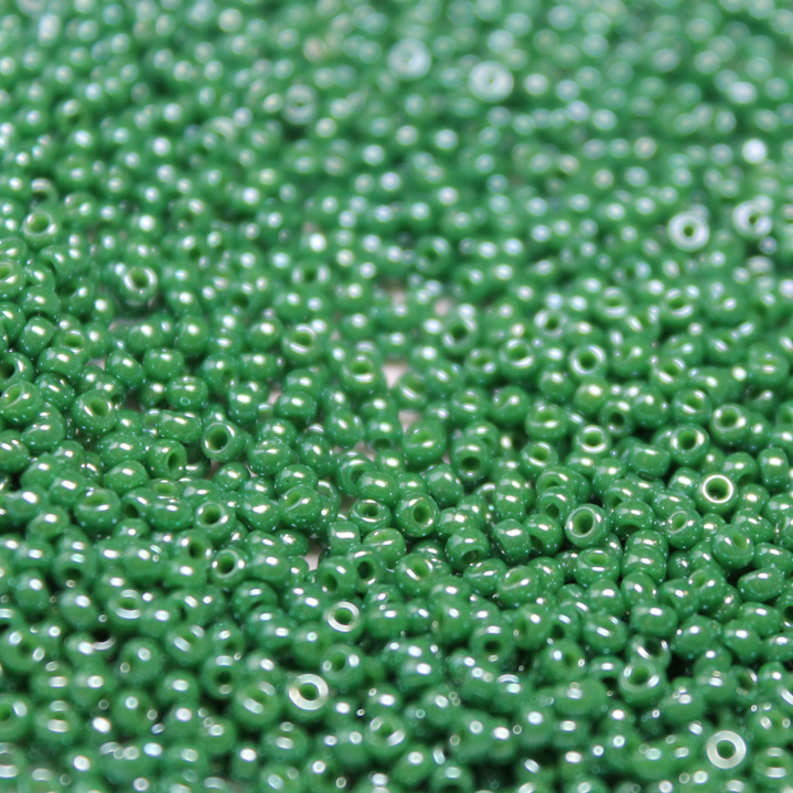 Opaque Forrest Green Luster ~ 11/0 JSB 431J