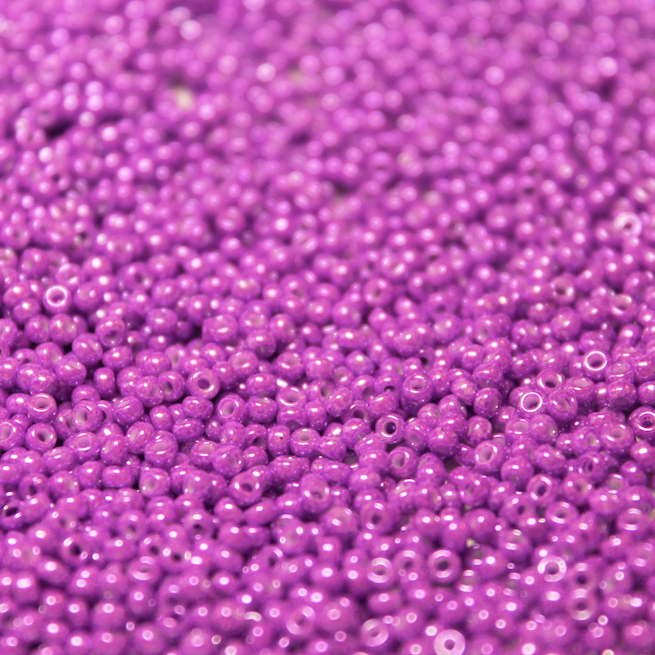 Opaque Dyed Bright Purple Luster ~ 11/0 JSB 438