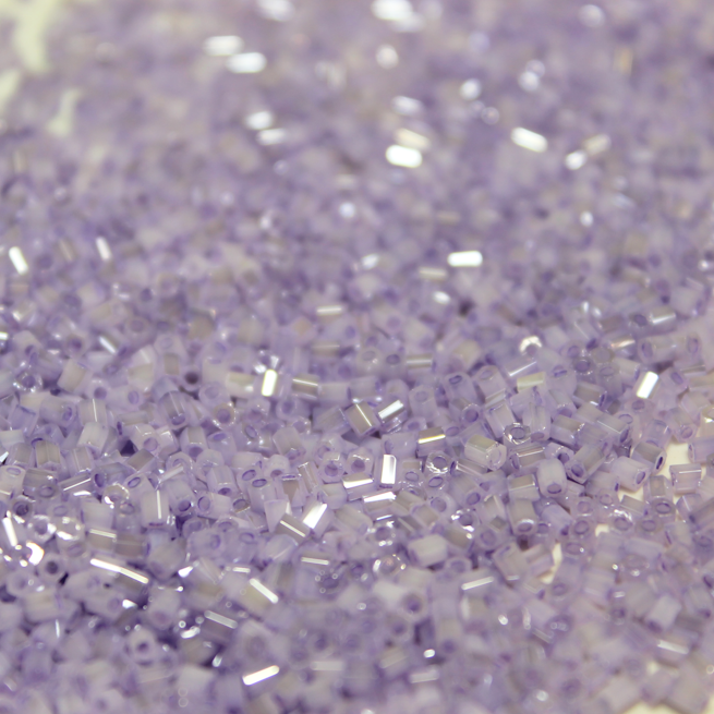 Dyed Lavender Luster ~ 11/0 HEX 534A