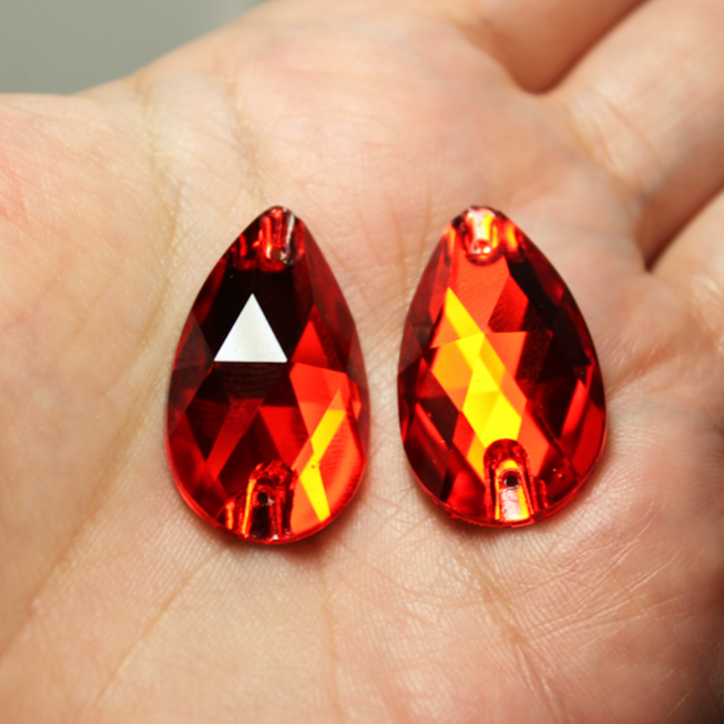 17x28mm (1 pr) Light Siam Red Glass Teardrop Rhinestone - C158