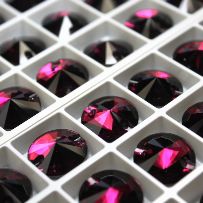 18mm (1 pr) Amethyst Glass Rivoli Rhinestone - C169