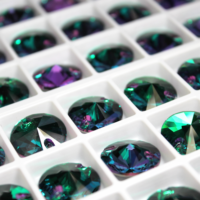 18mm Emerald Velvet Rivoli Rhinestone - C175