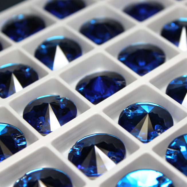 18mm Indigo Rivoli Rhinestone - C181