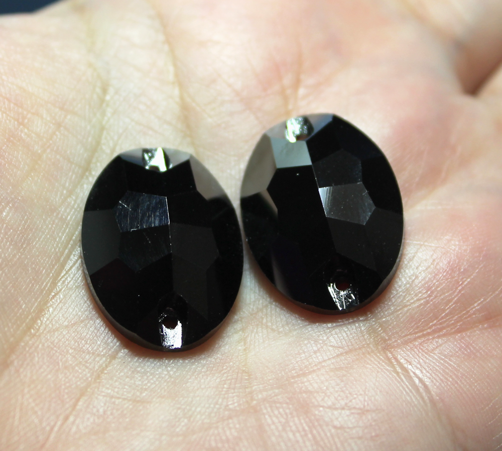 17x24mm (1 pr) Hematite Glass Oval Rhinestones - C203