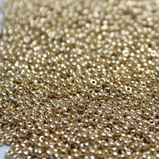 Duracoat Galvanized Pale Gold ~ 11/0 JSB D5101 Japanese seed beads