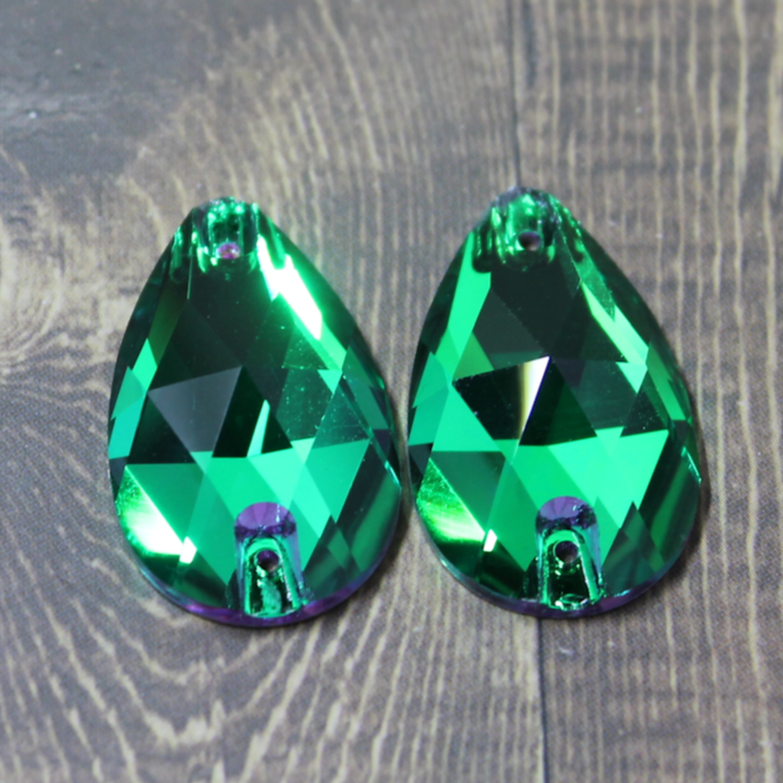 17x28mm (1 pr) Emerald Velvet Glass Teardrop Rhinestone - C138