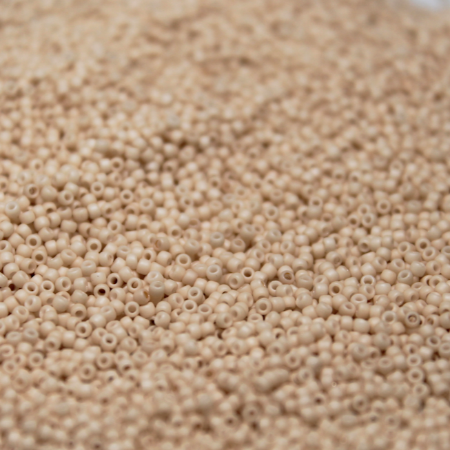 Opaque Matte Dark Cream ~ 11/0 JSB F400A