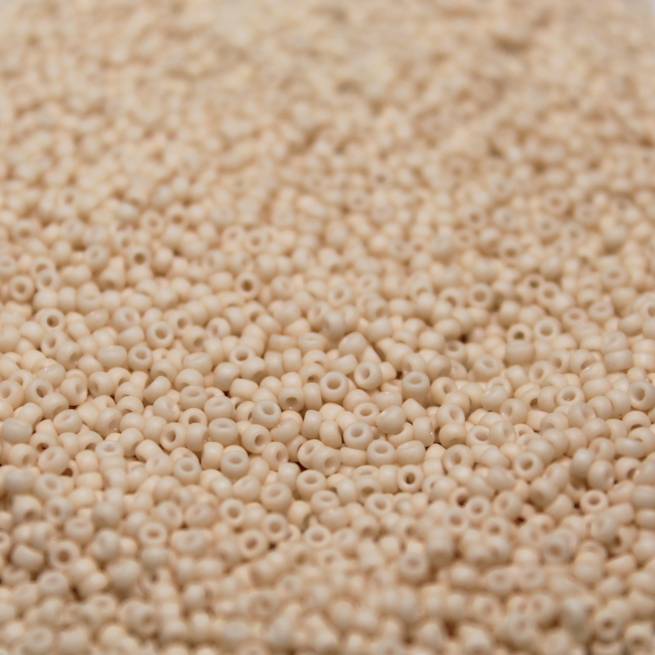 Opaque Matte Odin's Bones ~ 15/0 JSB F400G