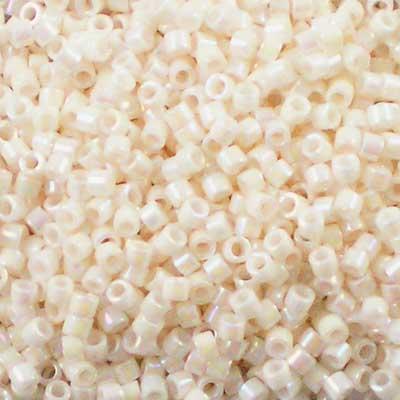 DB1500 Delica Opaque Bisque White AB - 158