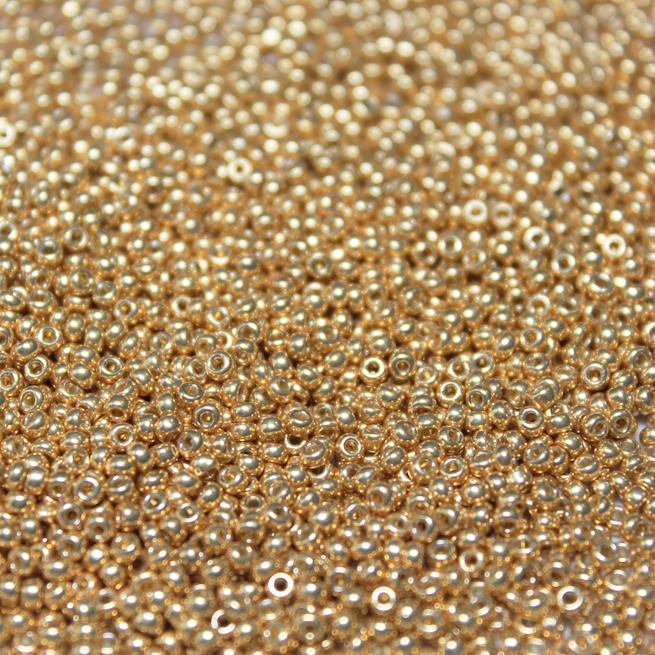 Duracoat Galv. Metallic Medium Gold ~ 15/0 JSB D4202 Japanese Seed Beads