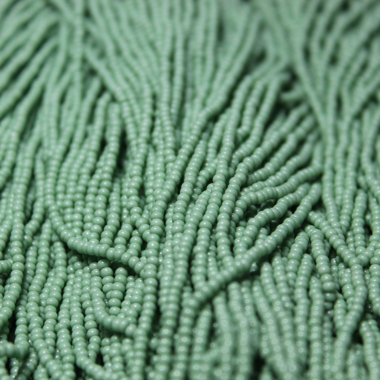 11/0 Czech Opaque Jade Solgel - 11-110