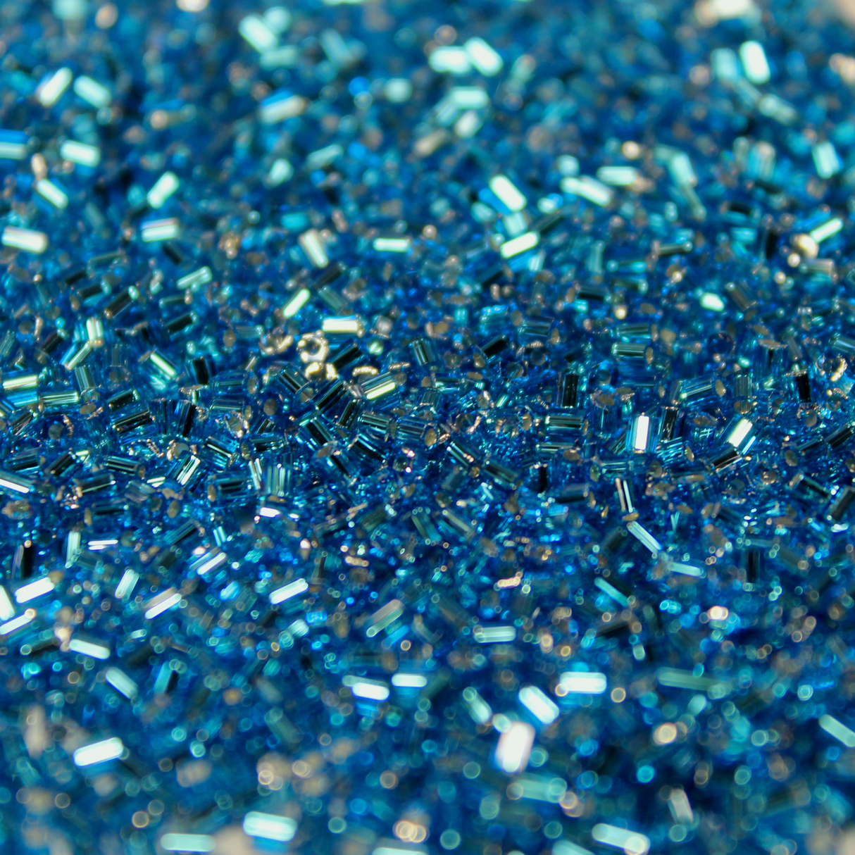 Silver Lined Aqua Blue ~ 11/0 HEX 19A