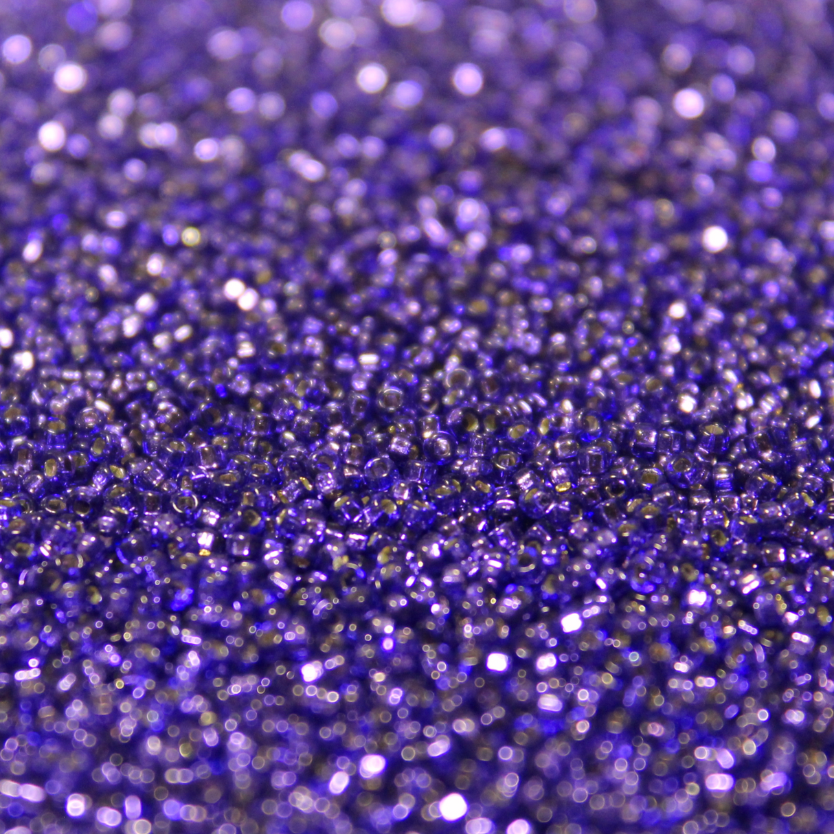 Silver Lined Dark Purple ~ 15/0 JSB 29