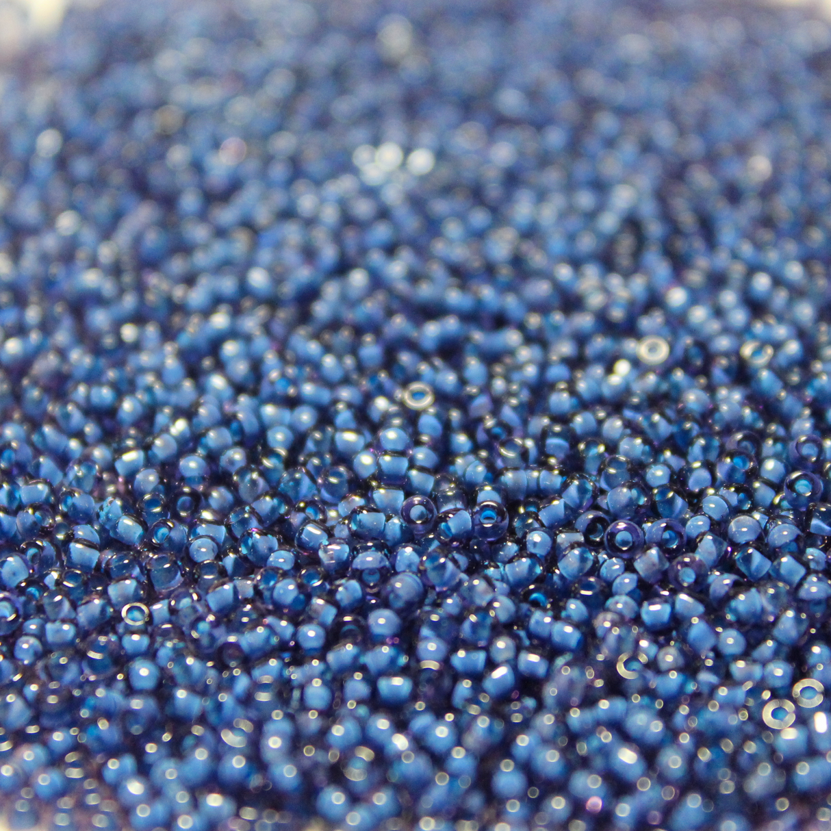 Amethyst Lined Montana ~ 11/0 JSB 399H