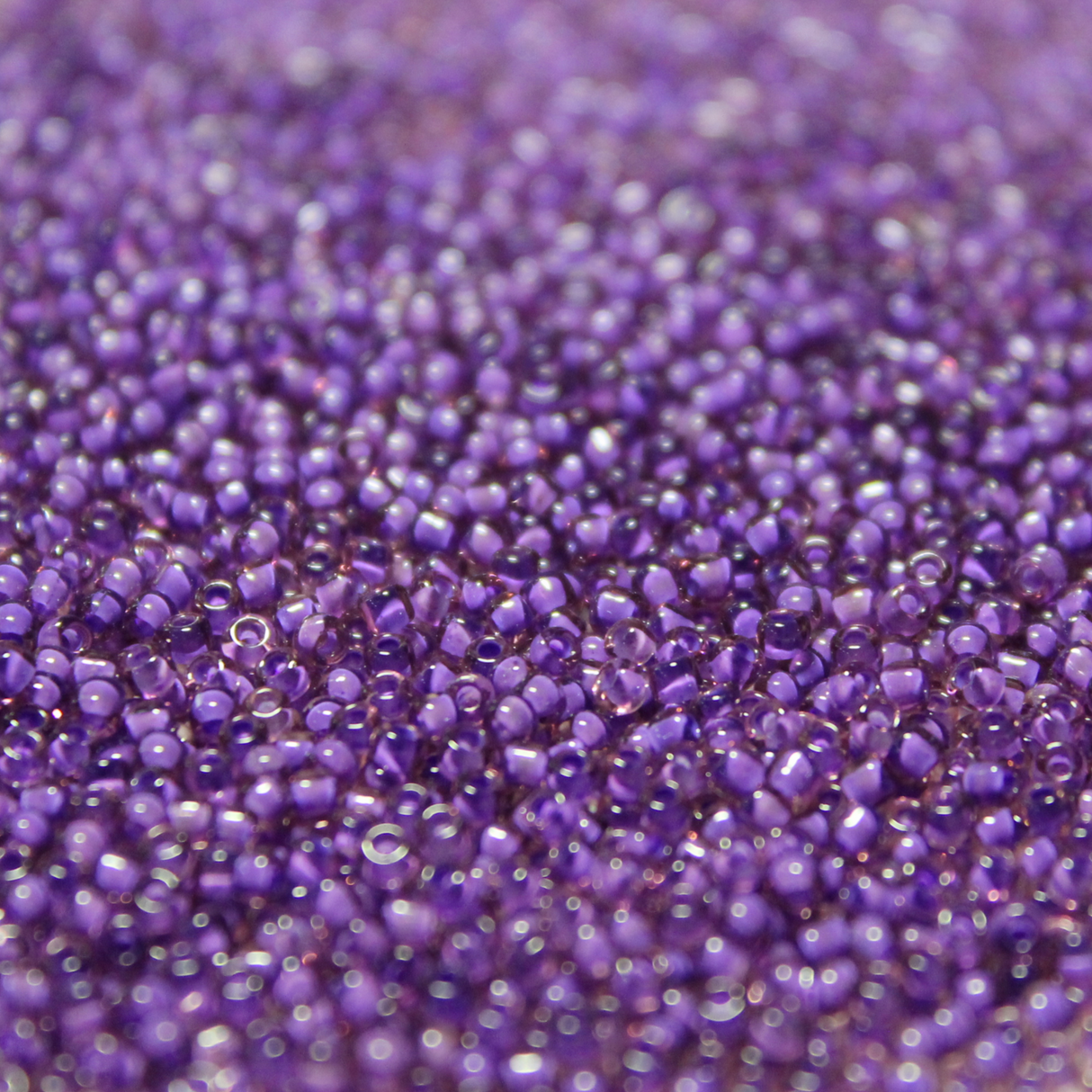 Amethyst Lined Purple ~ 8/0 JSB 399I