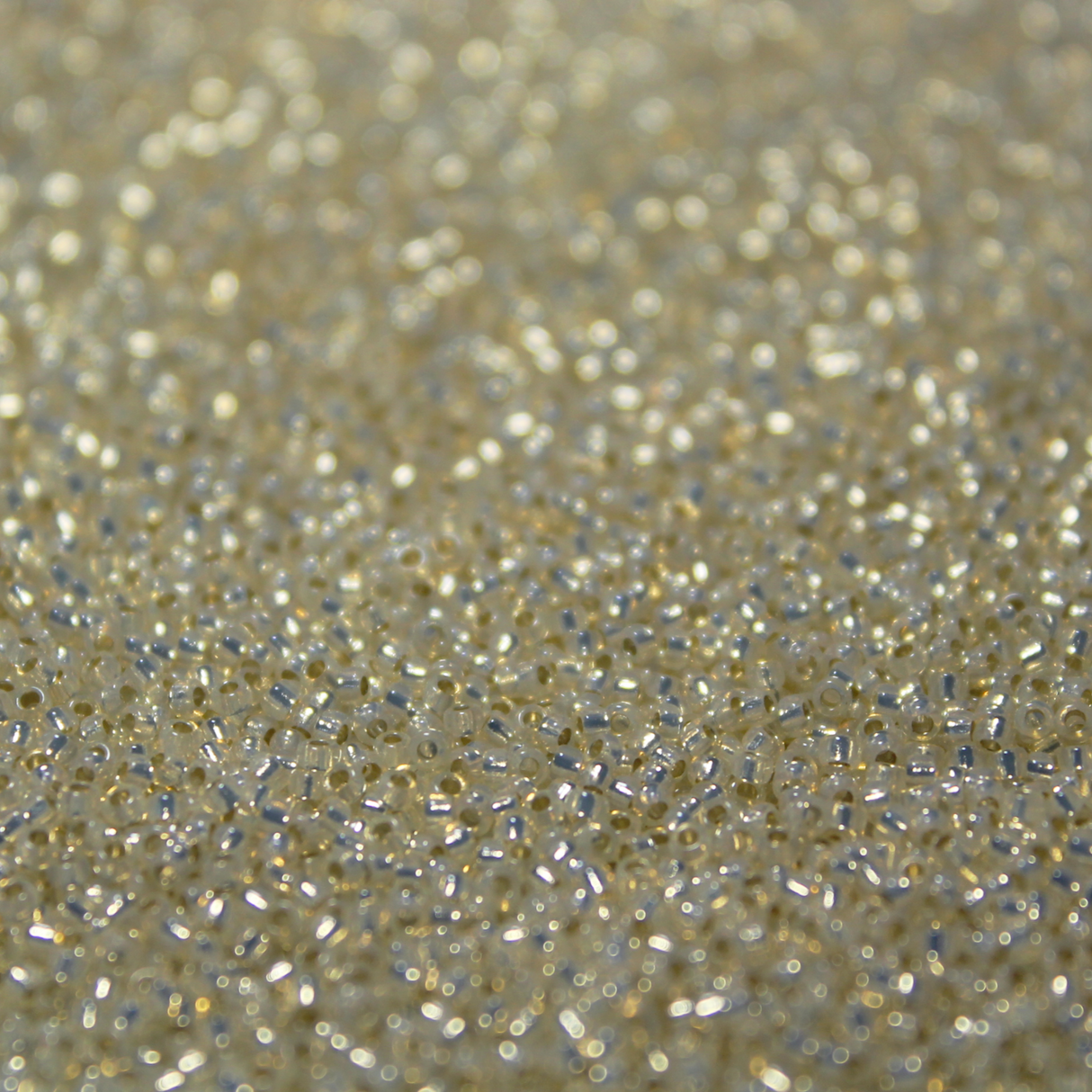 Gilt Lined Butter Cream Alabaster ~ 15/0 JSB 577