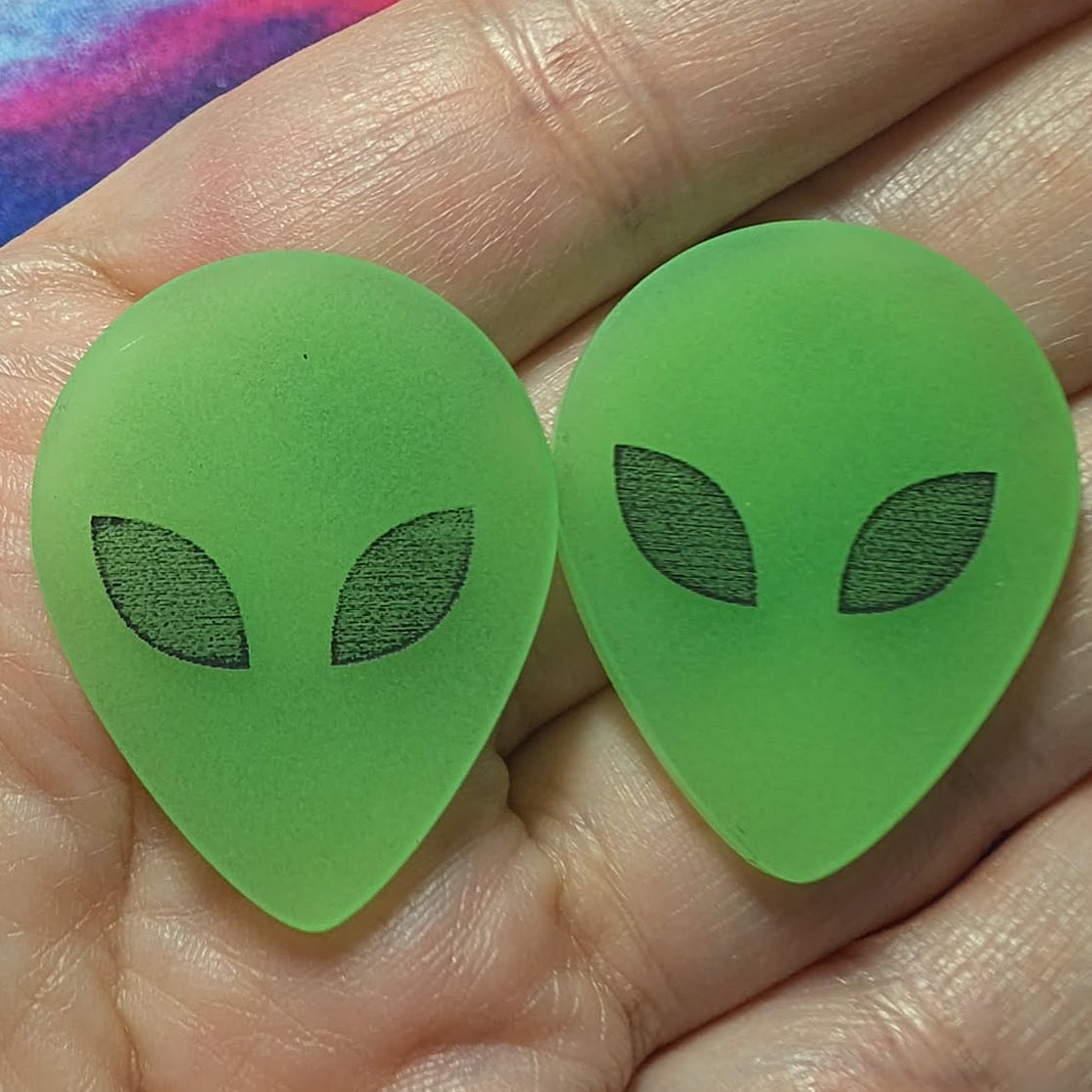 1 & 1/4" Glow in the dark Green Alien Cabochons - S12