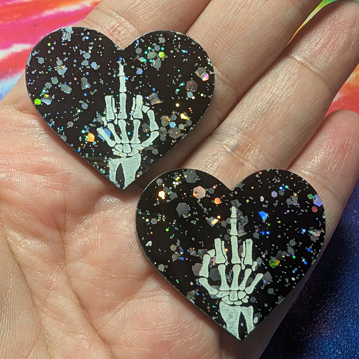 1 1/4" Bird From Beyond Holo Heart Cabochons - P140