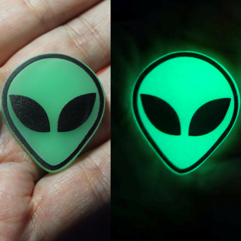 Alien Glow In The Dark Resin Slab - S6