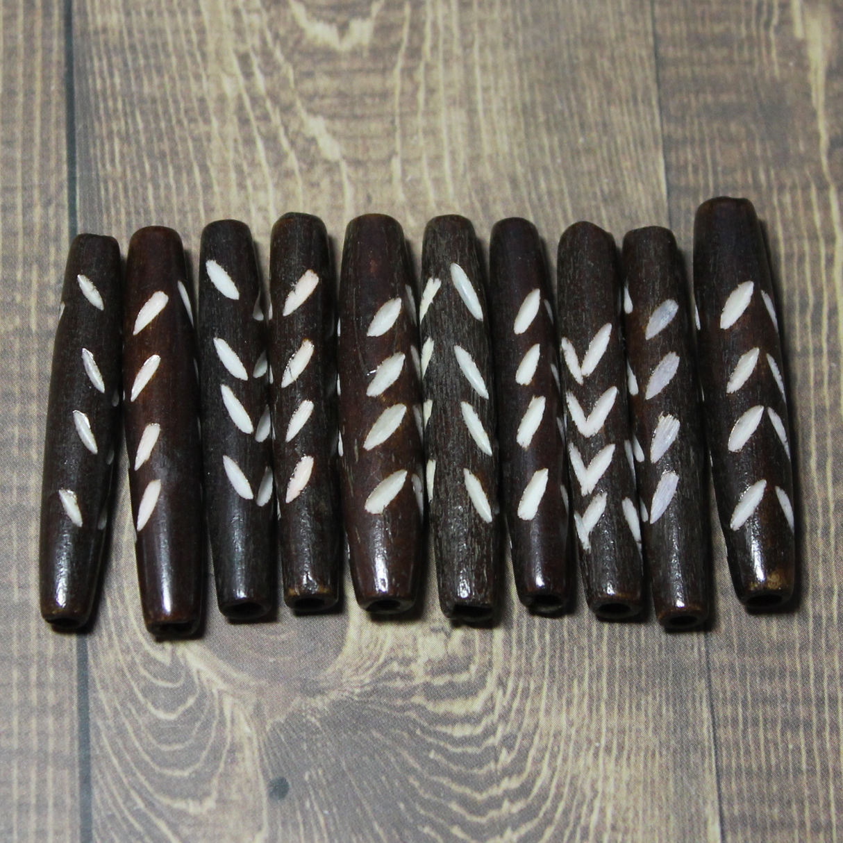 1 & 3/8" Brown Carved Hairpipe Beads 10 pieces - HP 9