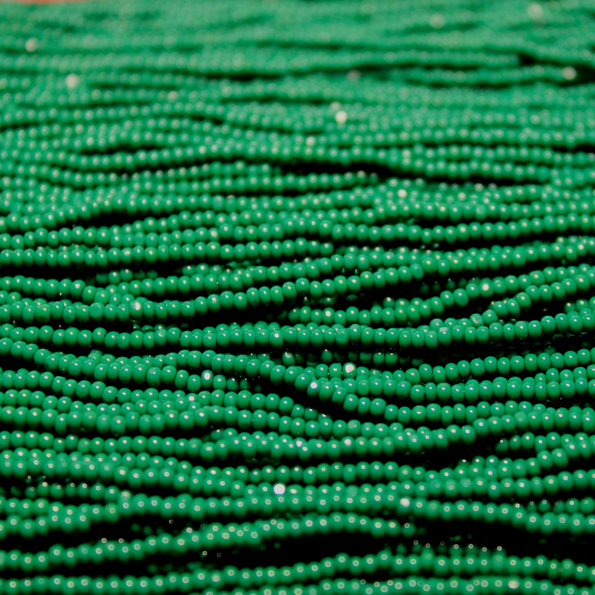 11/0 Charlotte Opaque Forest Green - C1152