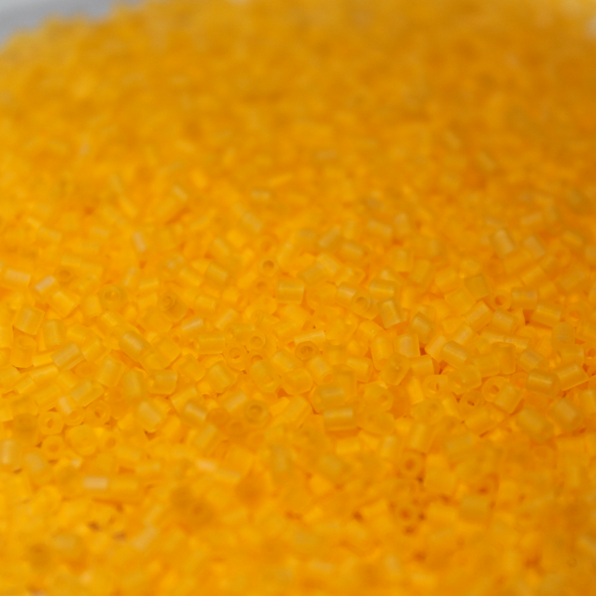 Frosted Neon Sunshine ~ 11/0 HEX F202A