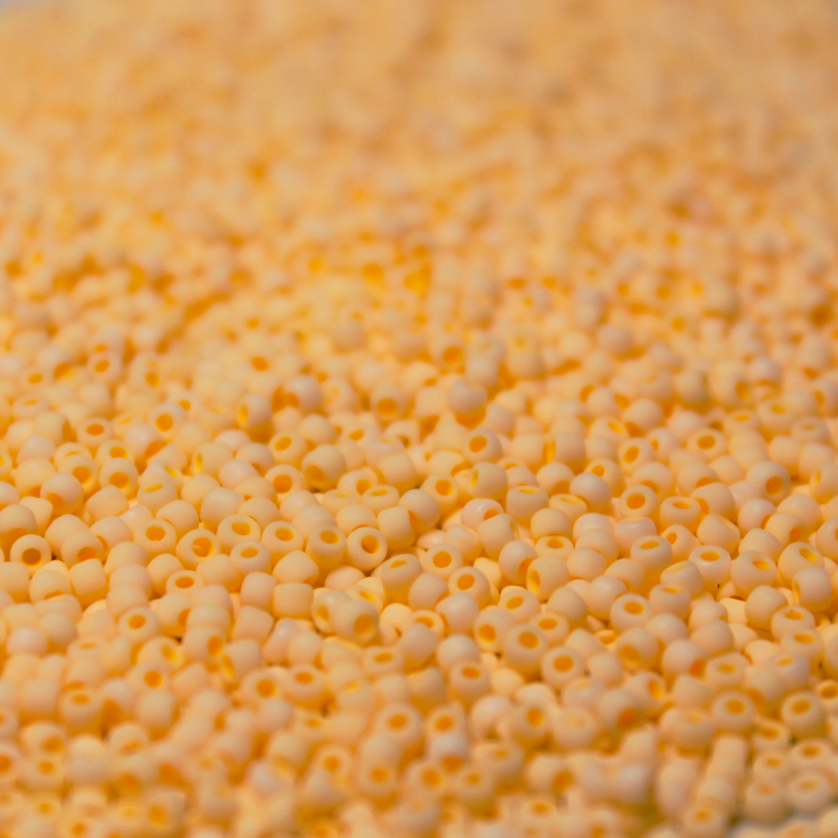 Matte Neon Caustic Creamsicle ~ 11/0 JSB F449J