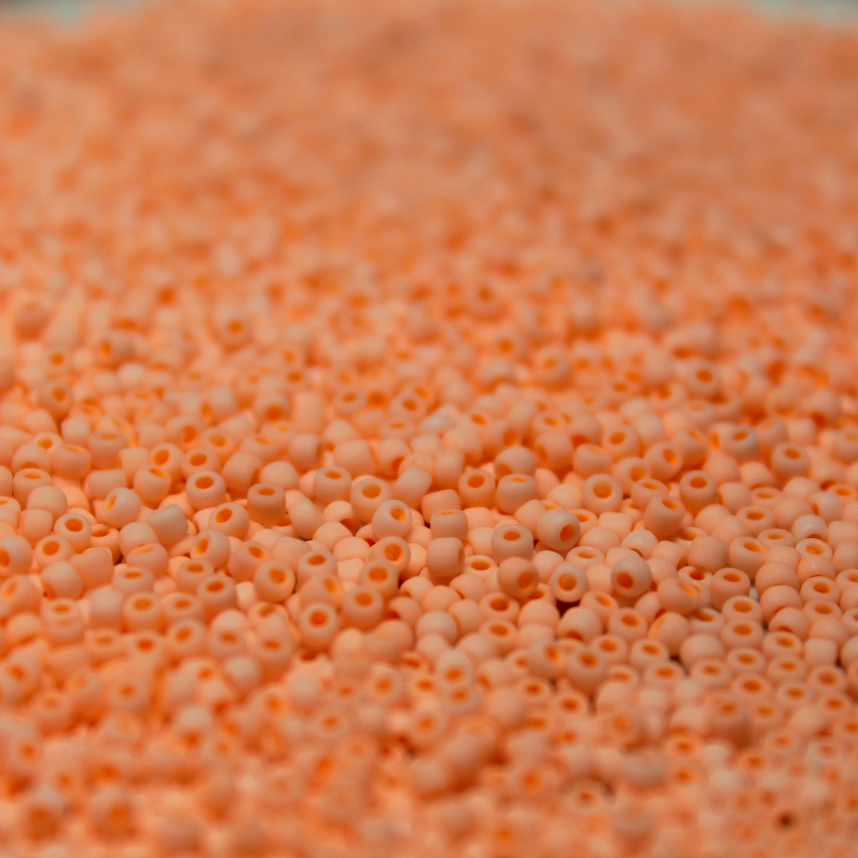 Matte Neon Manic Mango ~ 11/0 JSB F449K