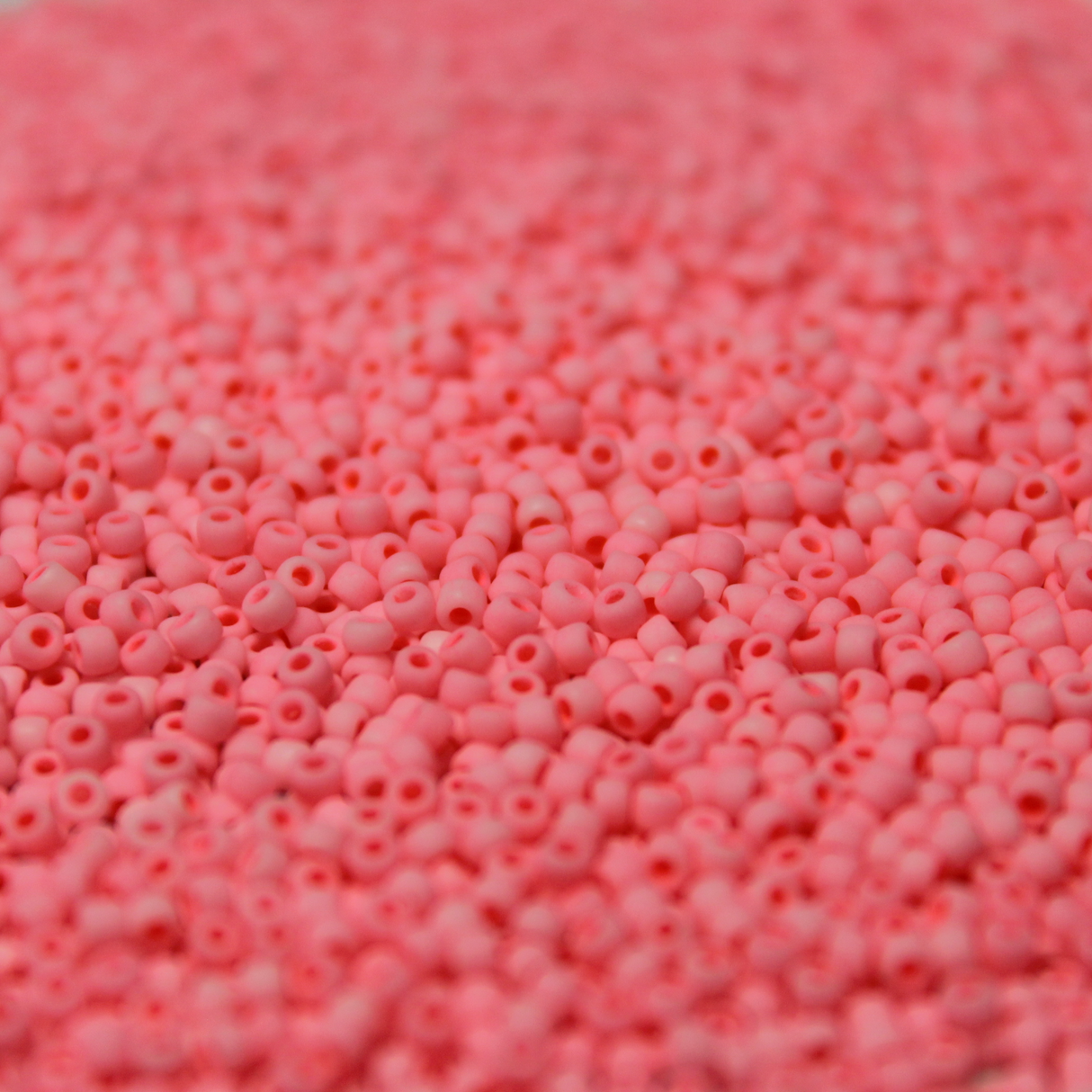 Matte Neon Malicious Melon ~ 11/0 JSB F449M