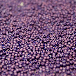 15/0 Frosted Metallic Purple - F460DF