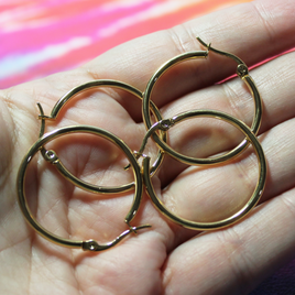 (2 pr) 30mm Stainless Steel Gold-Toned Hoop Earrings - Hoop 3