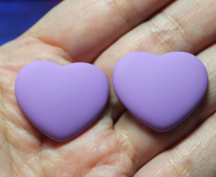 23x27 mm Matte Heart Resin Cabochon Wisteria - P86