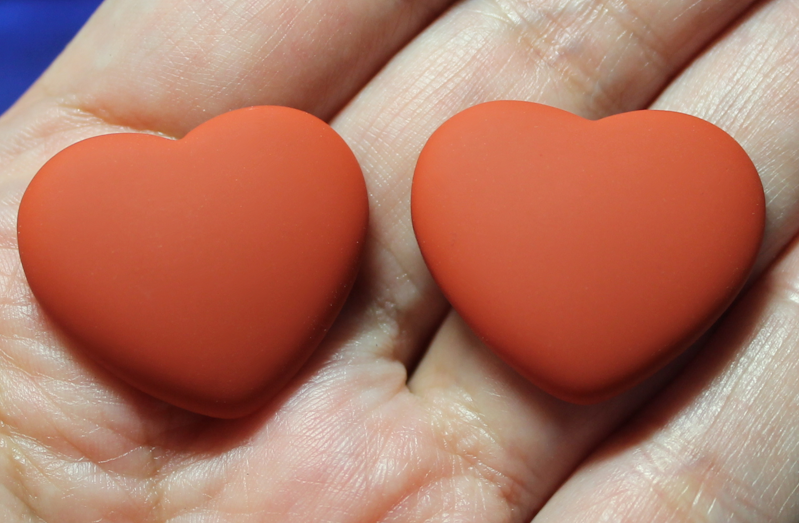 23x27 mm Matte Heart Resin Cabochon Dark Terracotta - P88