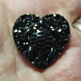 Black Turtle heart Resin sew on Gems - S102