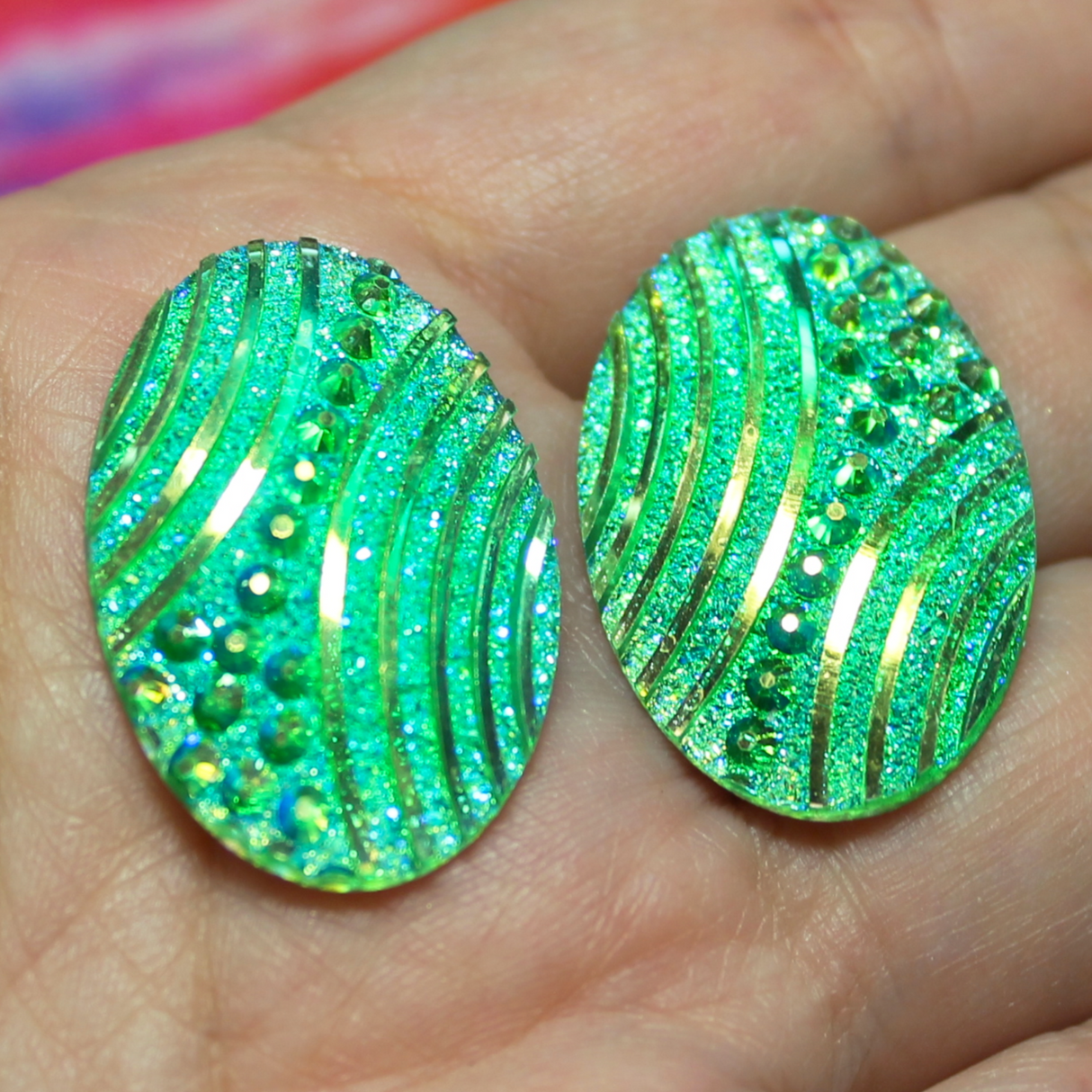 Green Resin AB Swirl Oval  Gems - S156