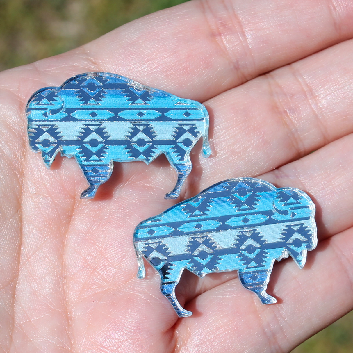1x1.5" Water Tatanka Acrylic Mirror - S36