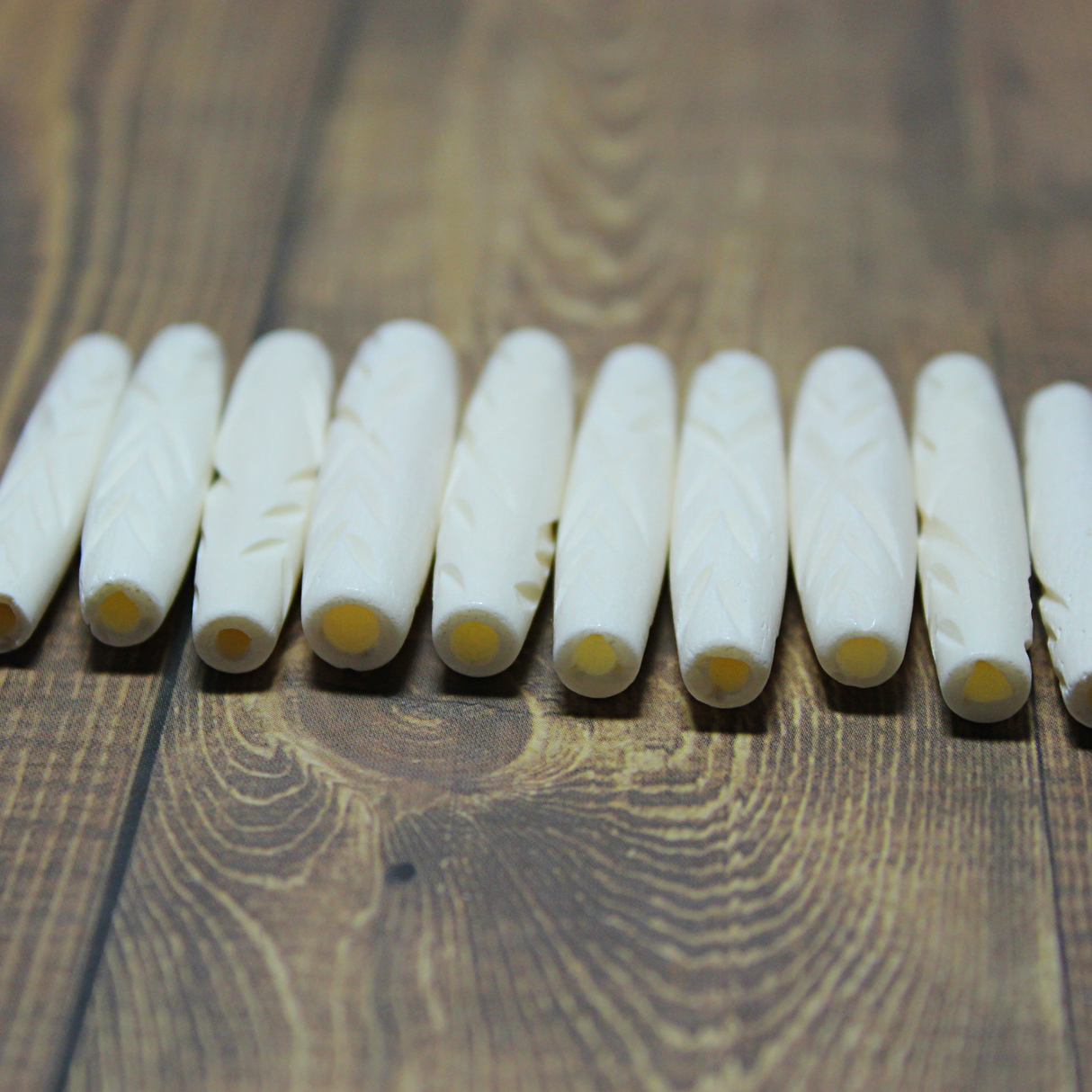1 & 1/2" White Carved Hairpipe Beads 10 pieces - HP 11