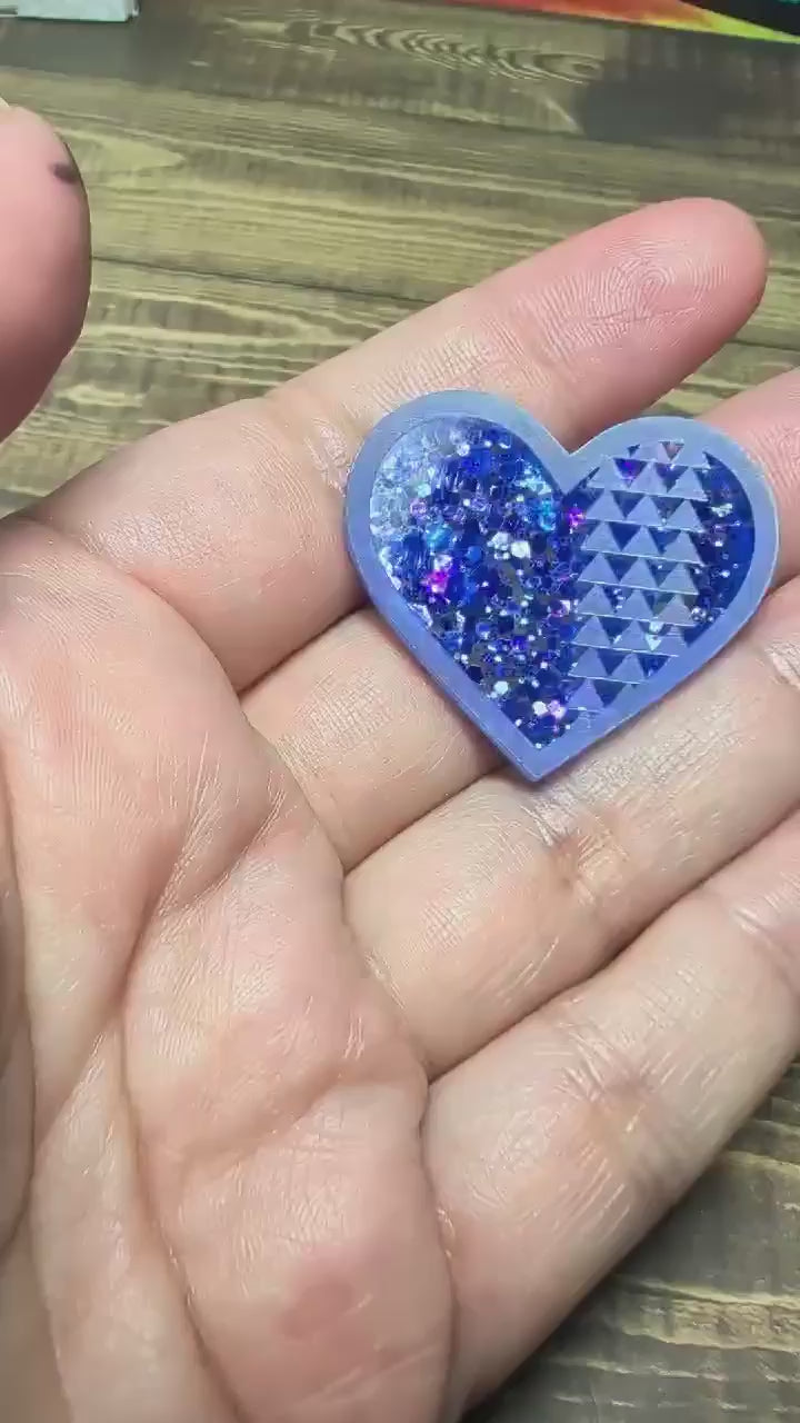 1 1/4" Blue Thunder-Heart Glitter Cabochons - P117
