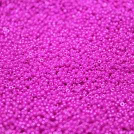 15/0 Japanese Opaque Hot Magenta Luster - 435