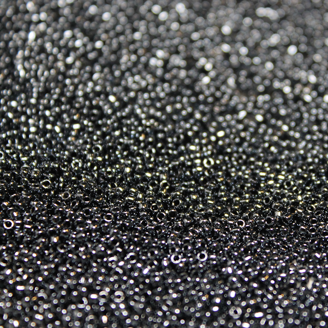 Opaque Gunmetal Luster ~ 15/0 JSB 451