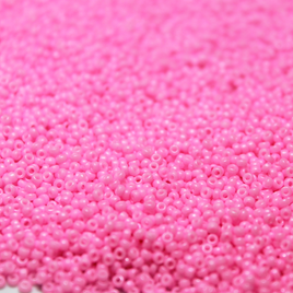 Opaque Dyed Bubble Gum Pink ~ 15/0 JSB 415