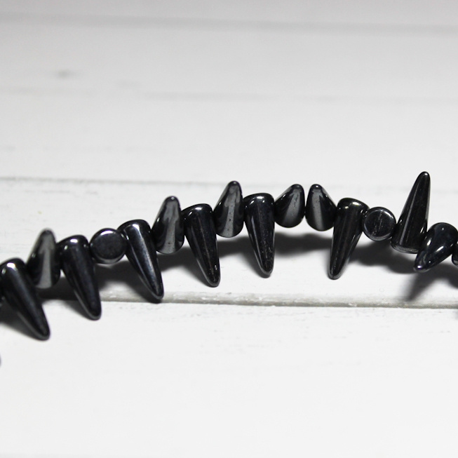 7x17mm Spike - Jet Hematite ~ Spike 51