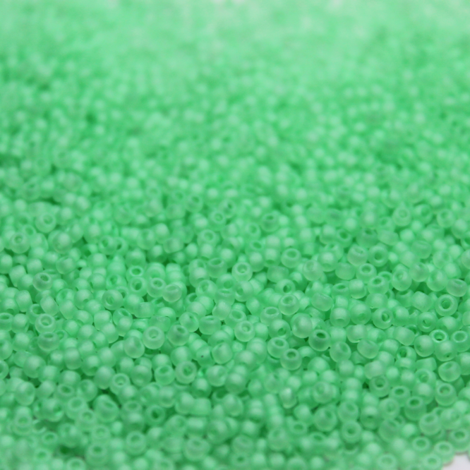Transparent Frosted Mint Green ~ 11/0 JSB F225A