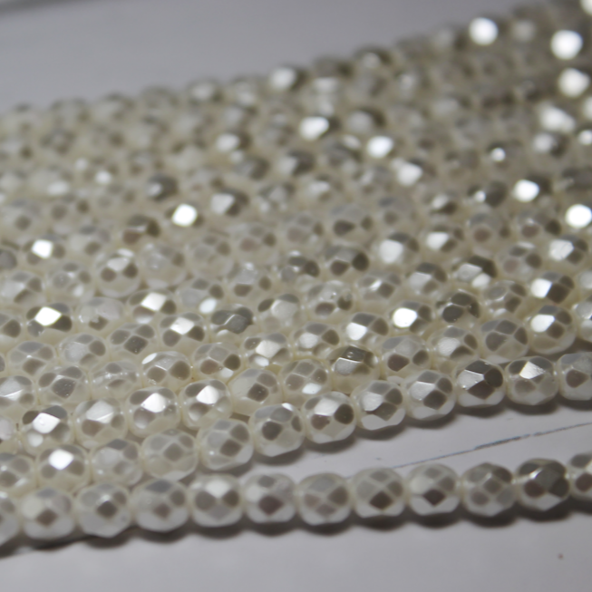 4mm Czech Fire Polished Round White Pearl, 100 pieces - F435