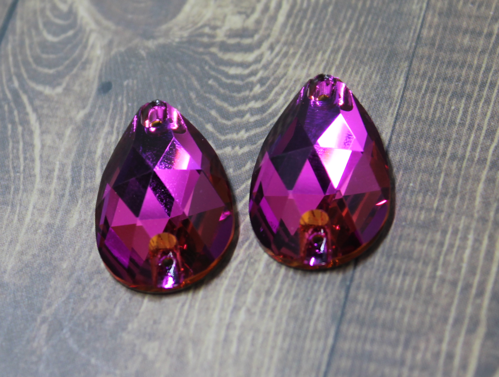 17x28mm (1 pr)  Fuchsia Glass Teardrop Rhinestone - C144